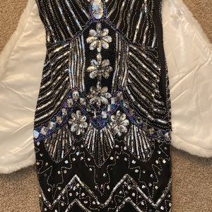 Spirit 20’s Flopper Costume w/ Shawl Faux White Fur